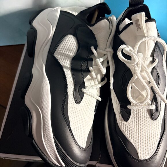 Share NIB Michael Kors Mens Atlas Knit Trainer Size 11.5 - Picture 4 of 6